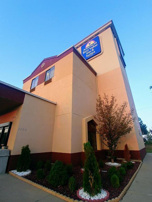 Americas Best Value Inn And Suites Lee'S Summit-Kansas City Exteriér fotografie