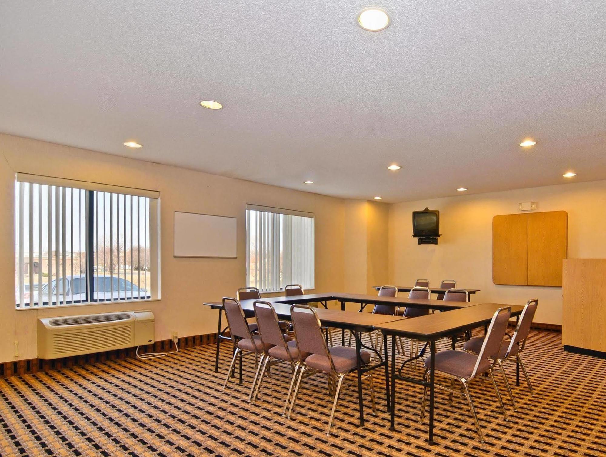 Americas Best Value Inn And Suites Lee'S Summit-Kansas City Exteriér fotografie