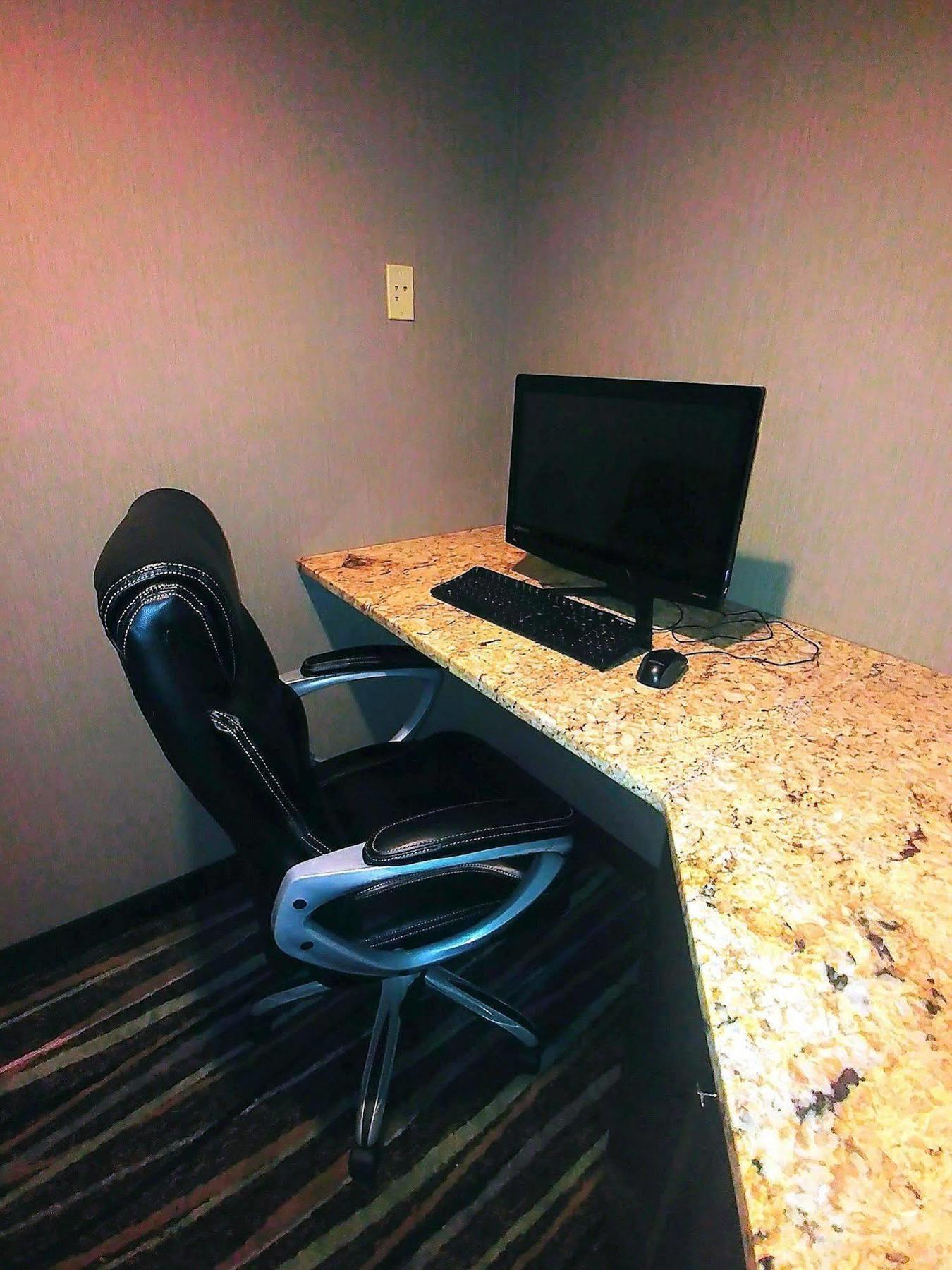 Americas Best Value Inn And Suites Lee'S Summit-Kansas City Exteriér fotografie