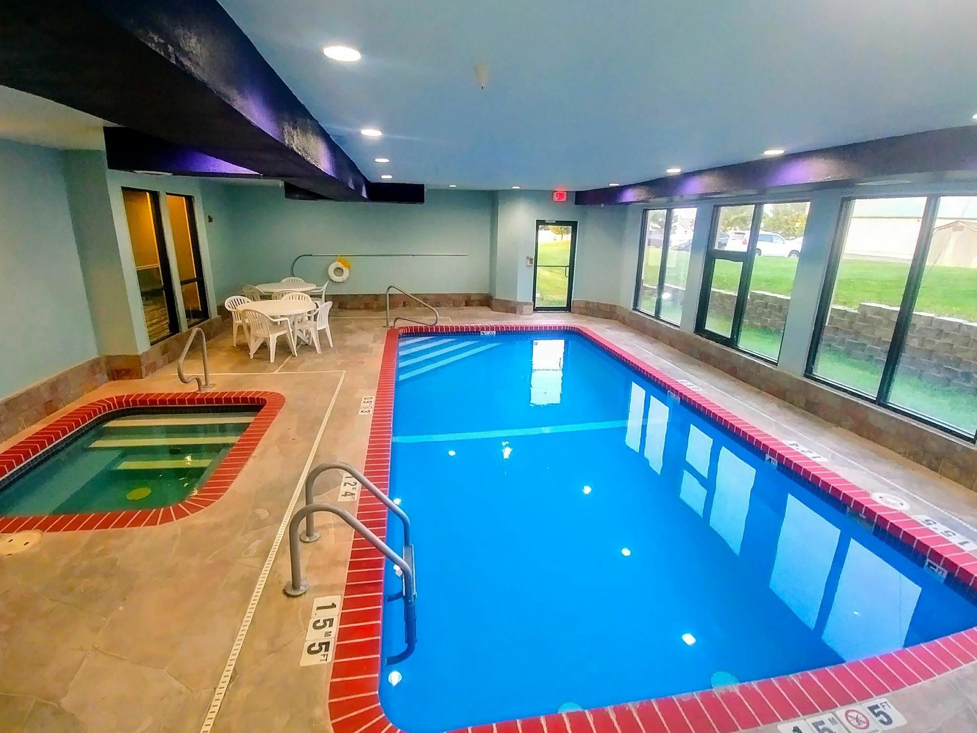 Americas Best Value Inn And Suites Lee'S Summit-Kansas City Exteriér fotografie